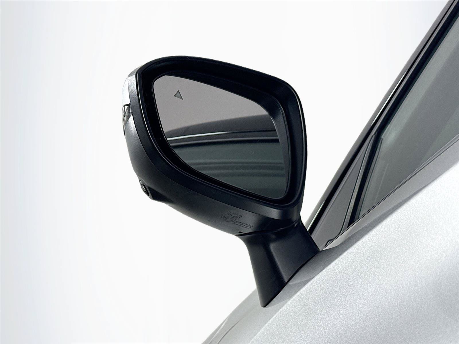 Used 2024 Mitsubishi Outlander SEL FWD image 5