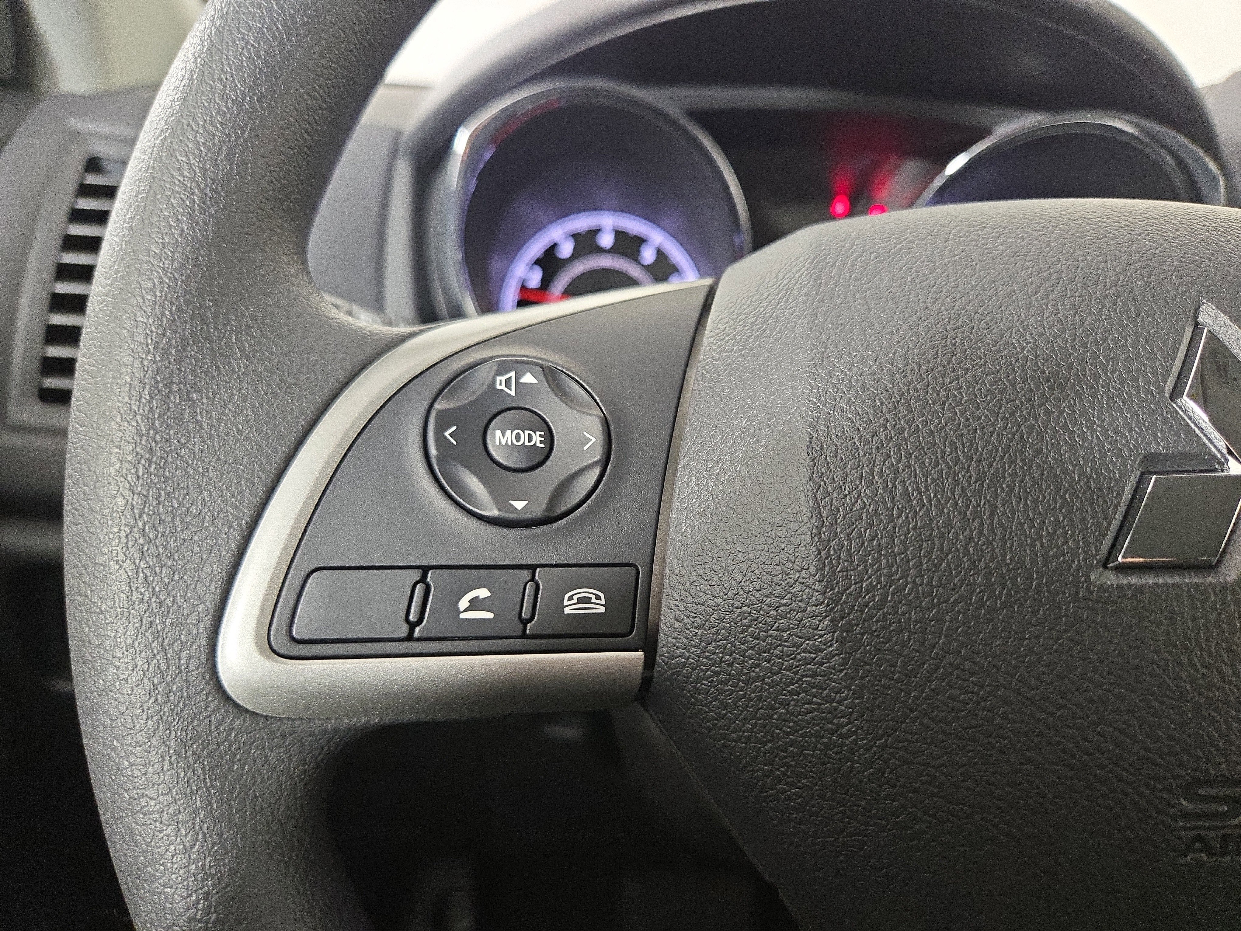 New 2025 Mitsubishi Outlander Sport ES image 14