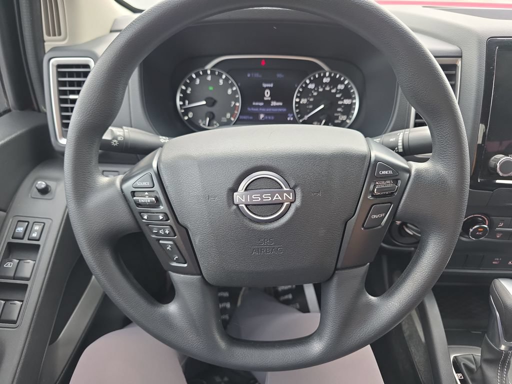 Used 2022 Nissan Frontier SV AWD/4WD image 13