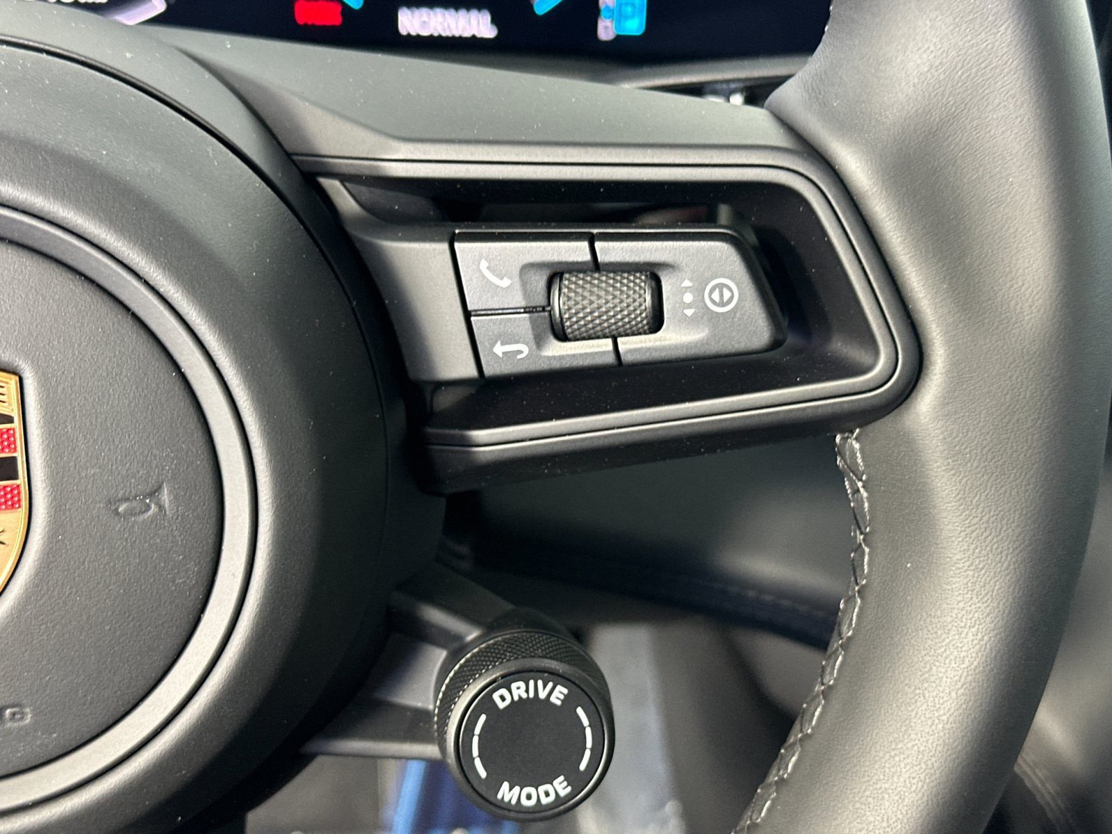 New 2026 Porsche Taycan AWD/4WD image 29