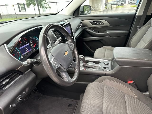 Used 2020 Chevrolet Traverse LT FWD image 7