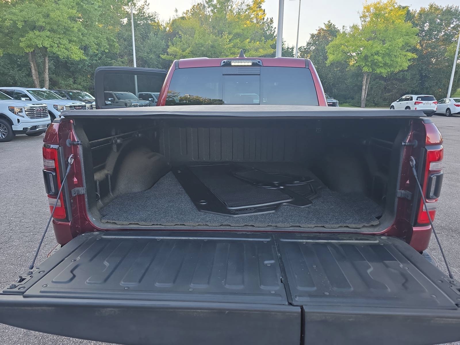 Used 2023 RAM 1500 Limited AWD/4WD image 13