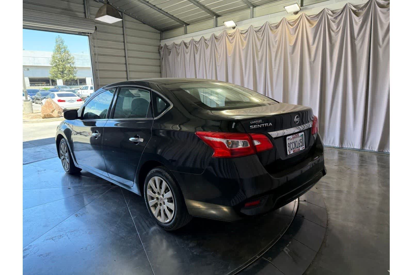 Used 2018 Nissan Sentra S FWD image 11