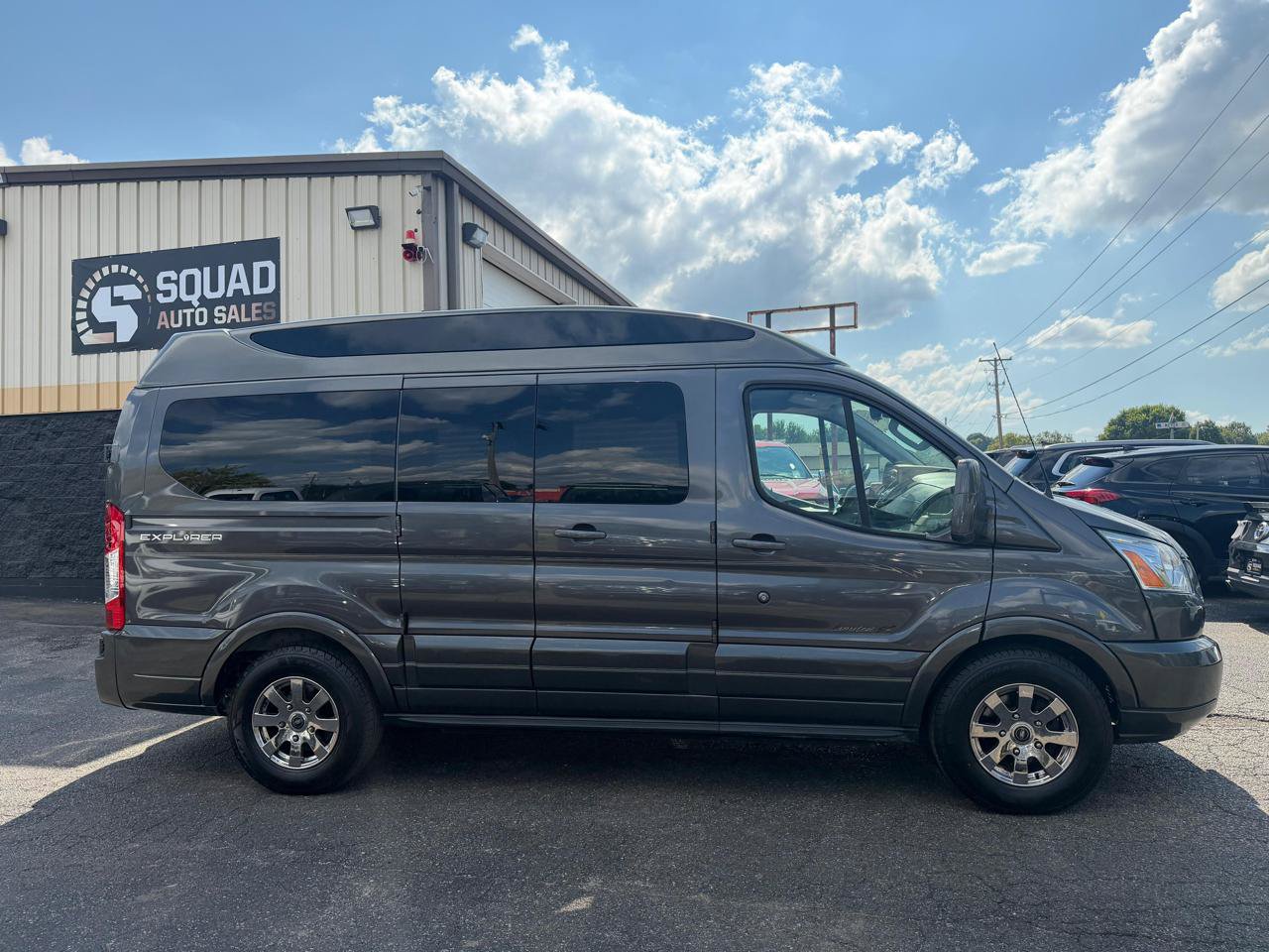 Used 2019 Ford Transit 150 130 Low Roof w/ Exterior Upgrade Package RWD image 6
