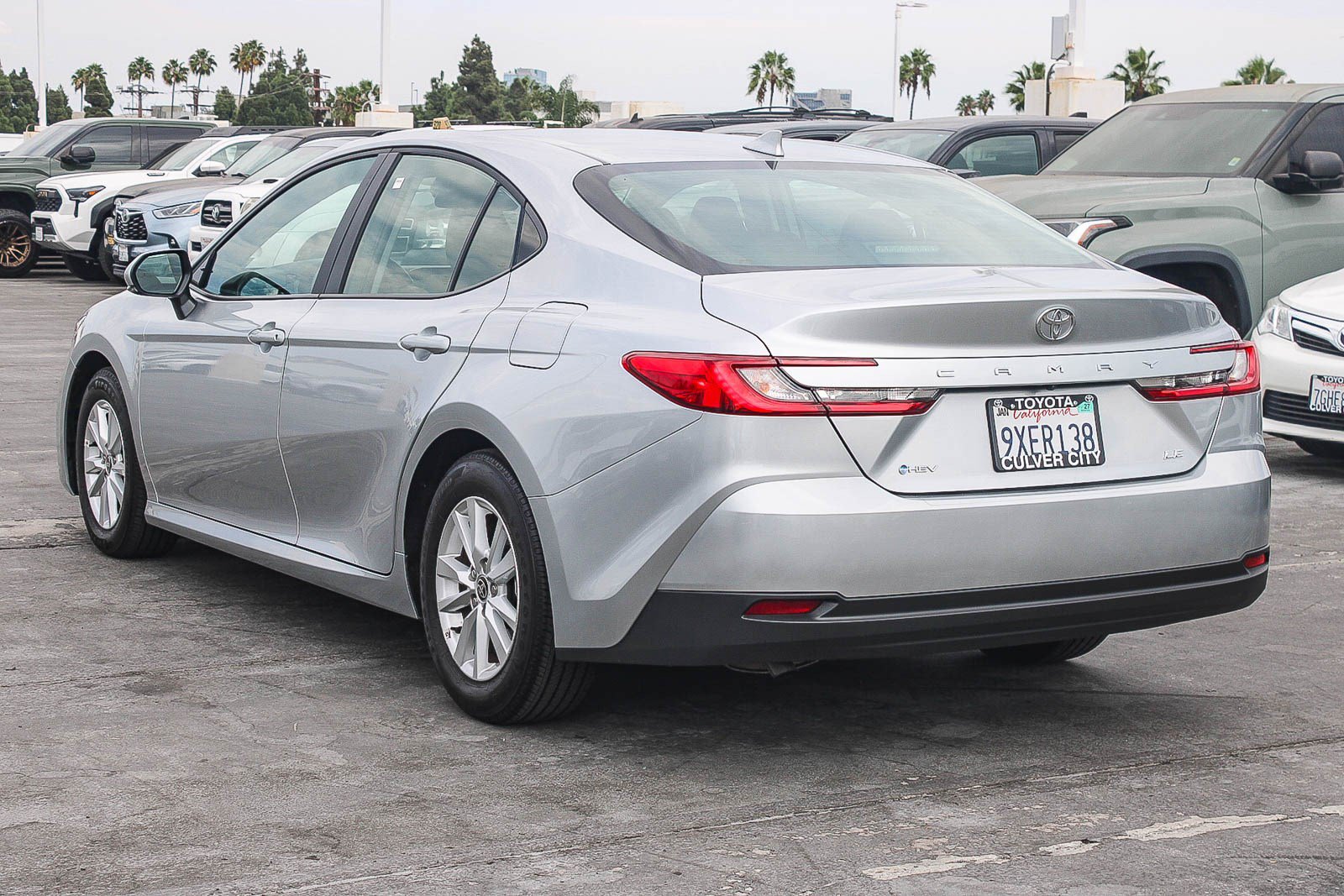 Used 2026 Toyota Camry LE FWD image 7