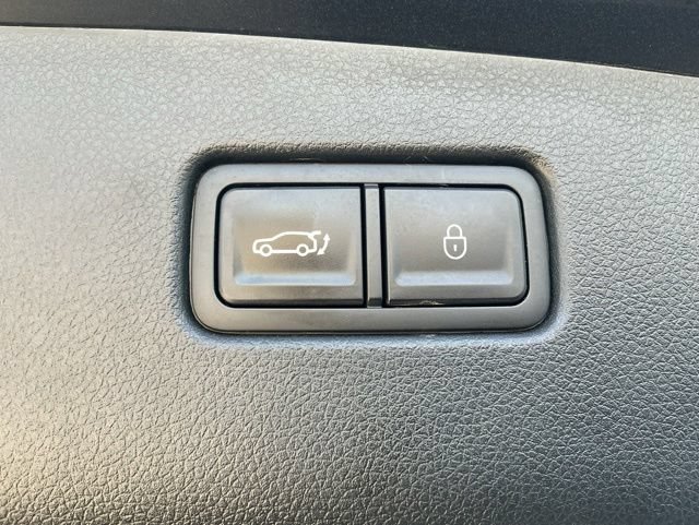 Used 2025 Genesis GV70 2.5T AWD/4WD image 19