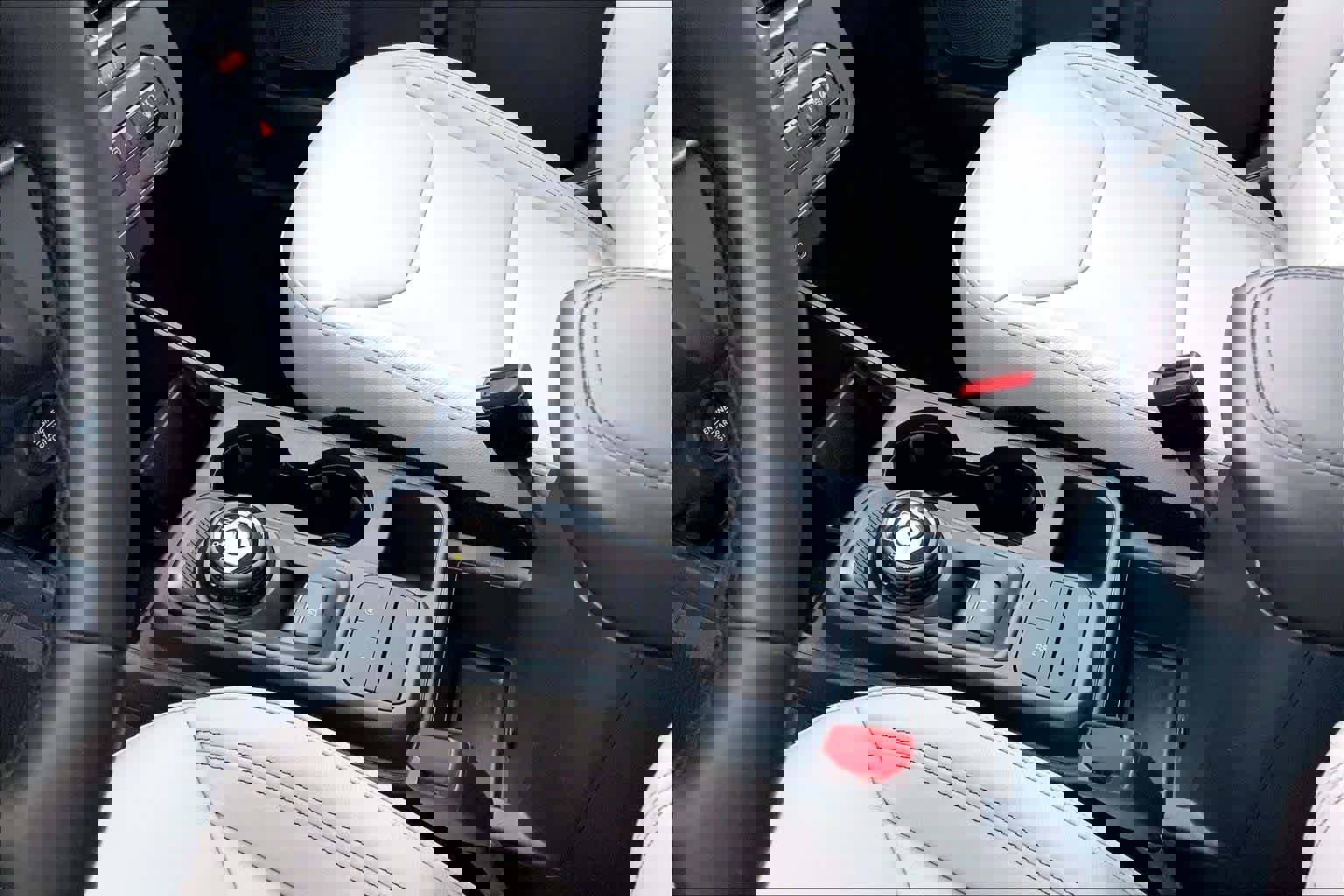 Used 2025 Ford Maverick XLT w/ XLT Luxury Package image 16