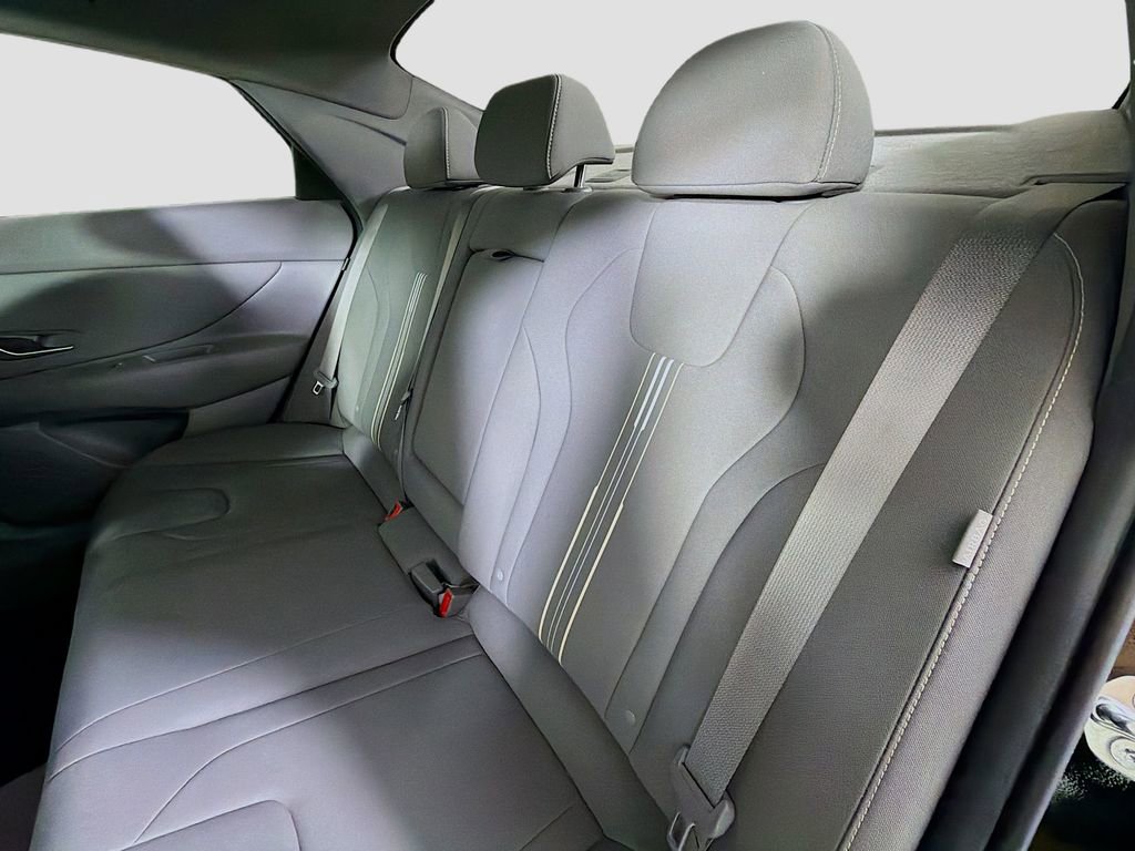 Used 2024 Hyundai Elantra SEL w/ Convenience Package FWD image 22