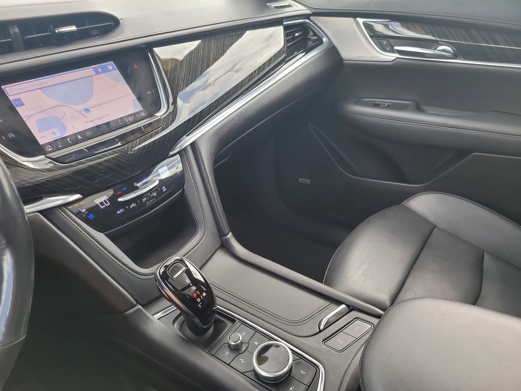 Used 2020 Cadillac XT6 Premium Luxury FWD image 22