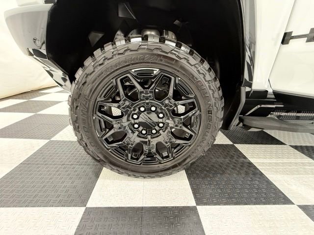 Used 2024 GMC Hummer EV 3X AWD/4WD image 12