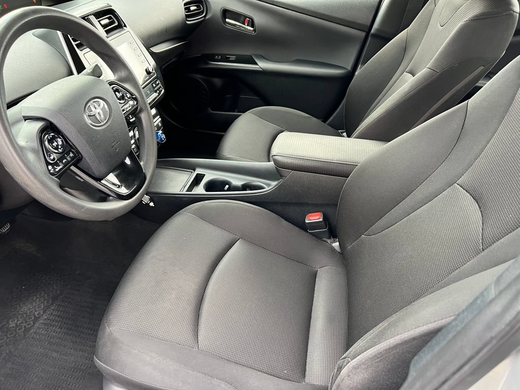 Used 2022 Toyota Prius L Eco FWD image 9