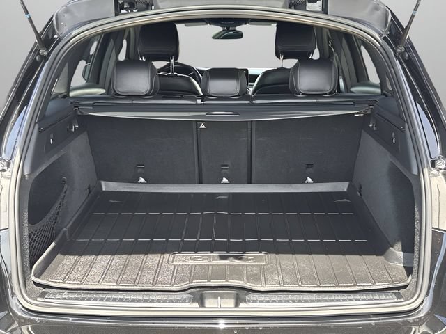 Used 2020 Mercedes-Benz GLC 300 image 12