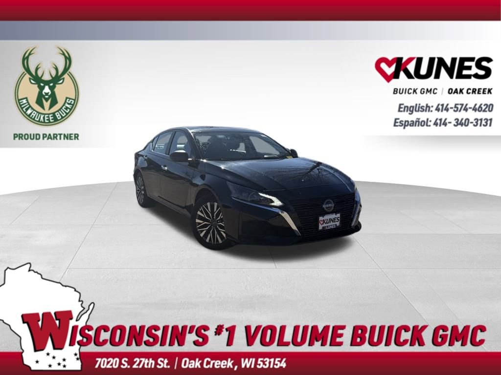 Used 2025 Nissan Altima 2.5 SV