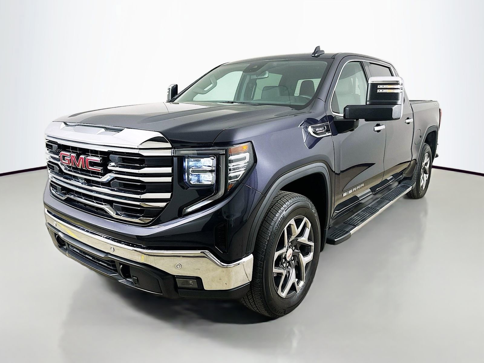 Used 2024 GMC Sierra 1500 SLT w/ SLT Premium Plus Package