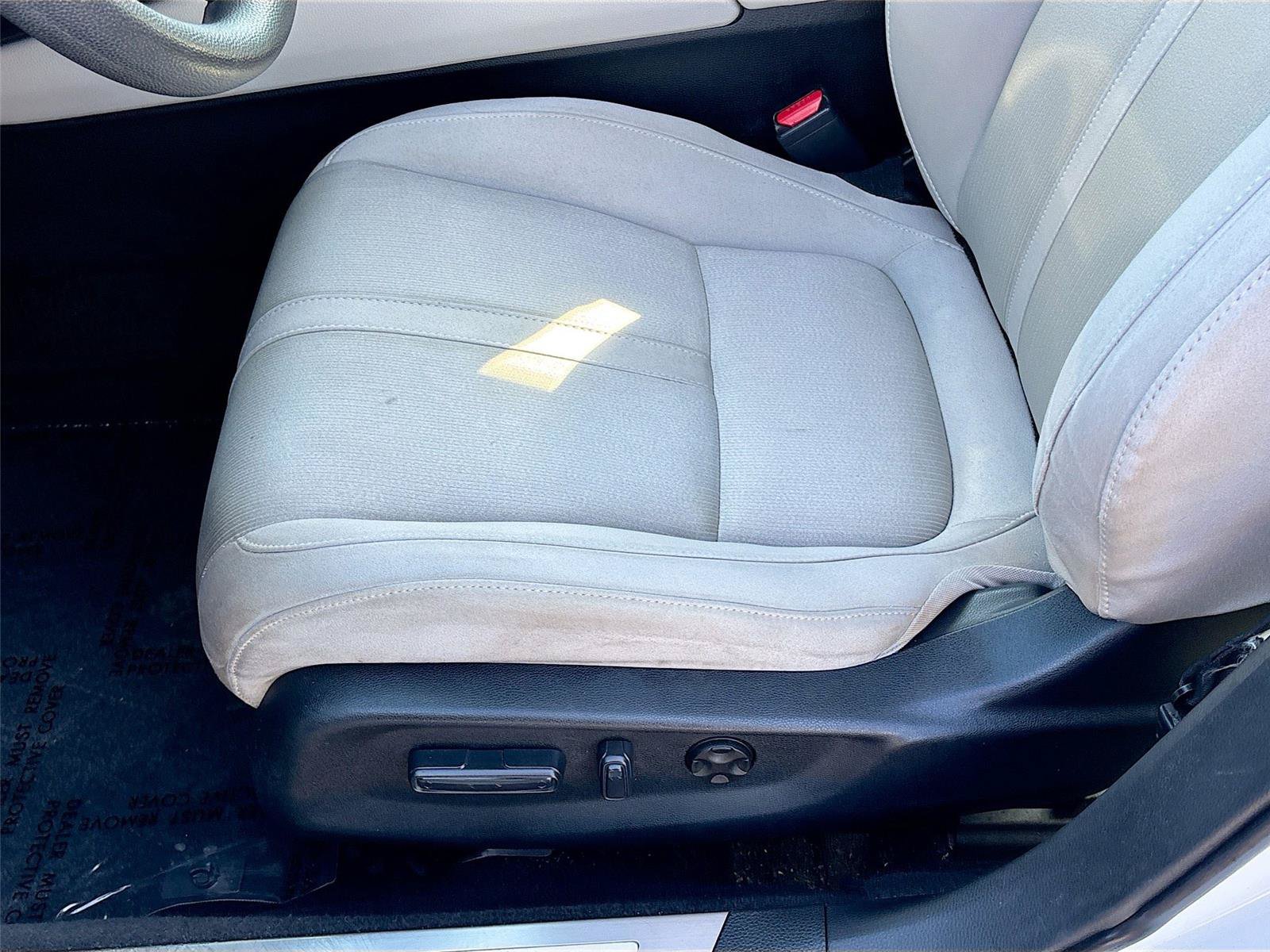 Used 2018 Honda Accord EX image 17