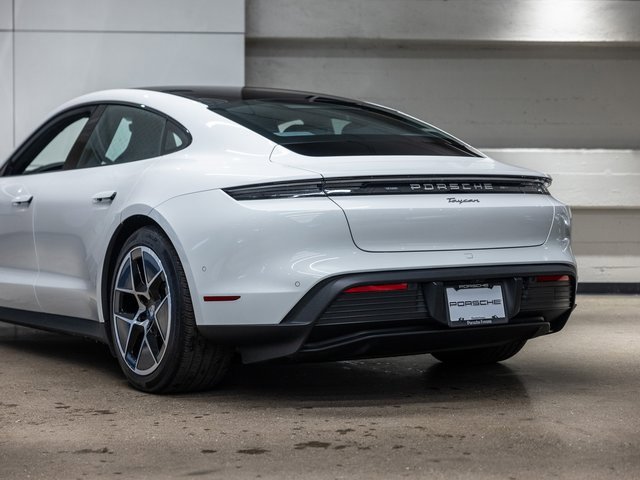 New 2025 Porsche Taycan image 23