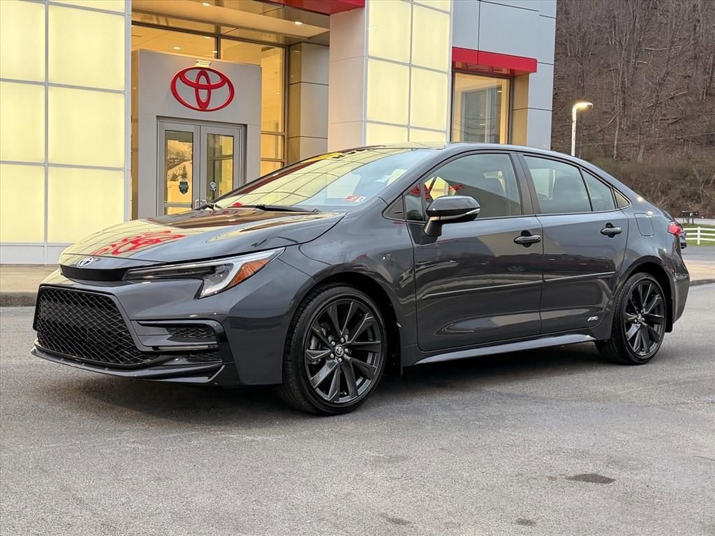 Used 2026 Toyota Corolla SE image 9