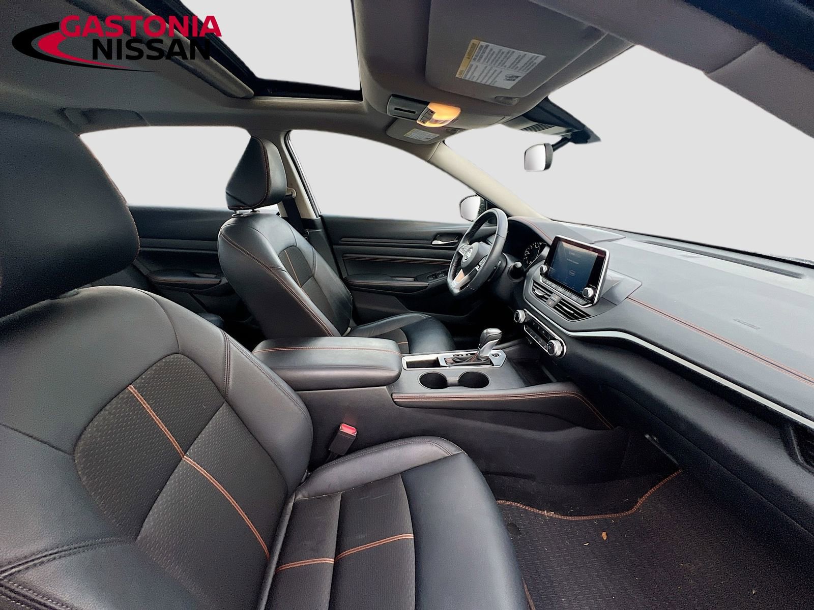 Used 2021 Nissan Altima 2.5 SR w/ SR Premium Package image 35