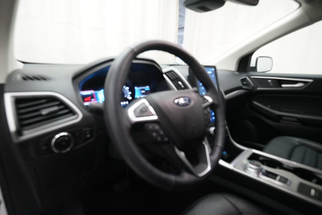 Used 2023 Ford Edge SEL w/ Convenience Package AWD/4WD image 8