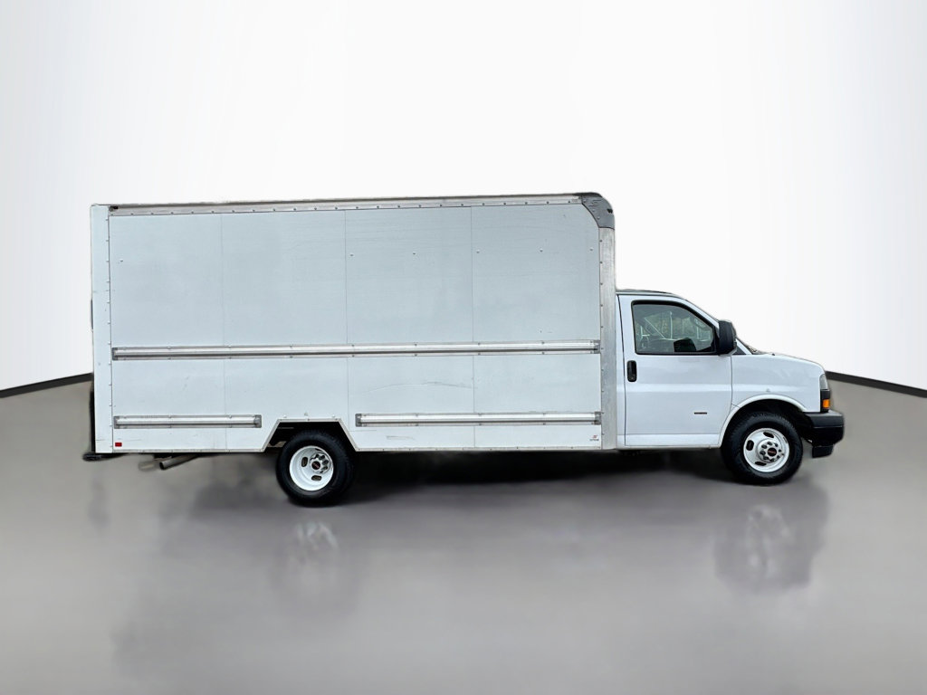 Used 2019 GMC Savana 3500 Extended w/ Driver Convenience Package image 7