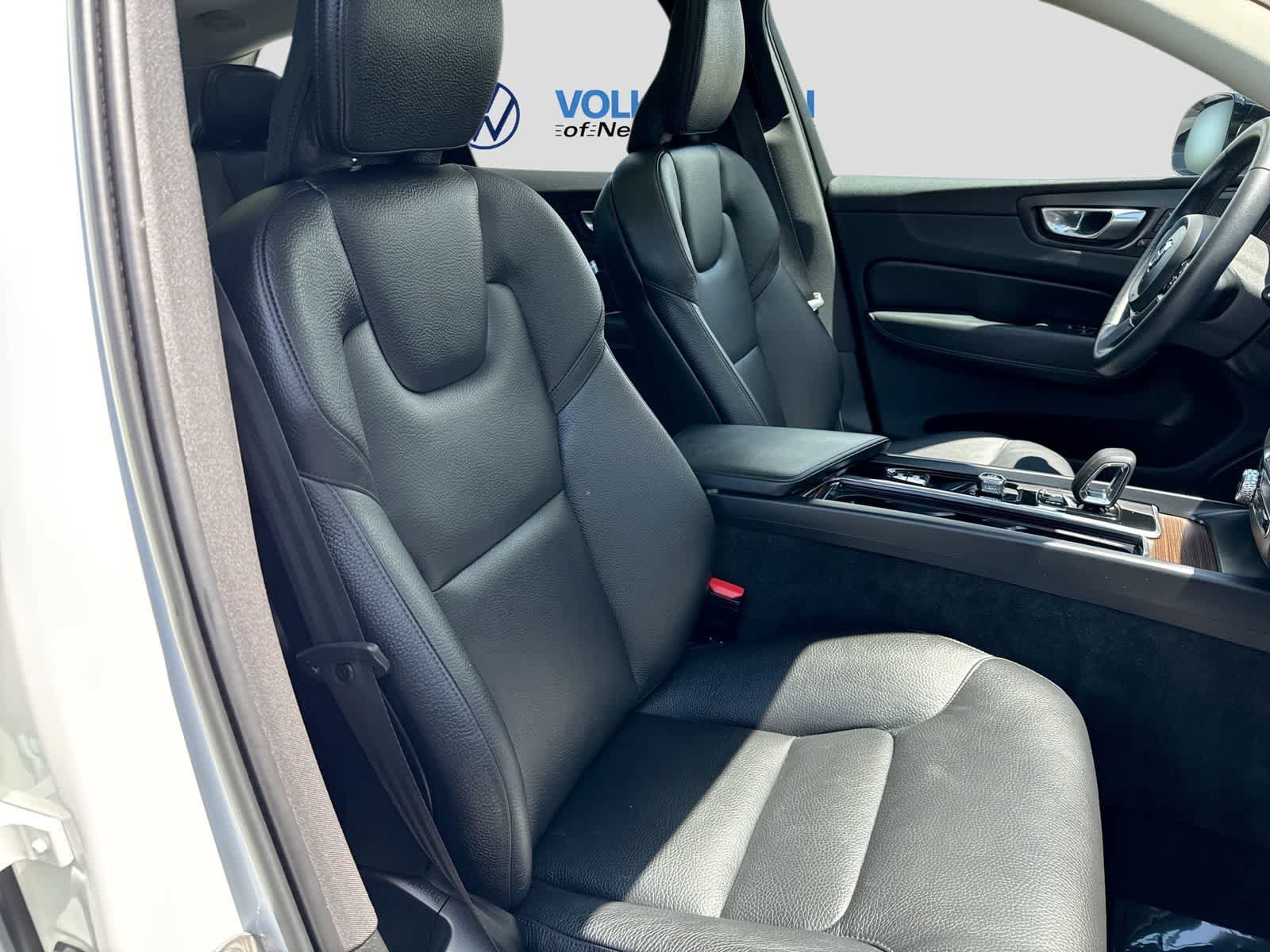 Used 2023 Volvo XC60 B5 Plus w/ Climate Package AWD/4WD image 20