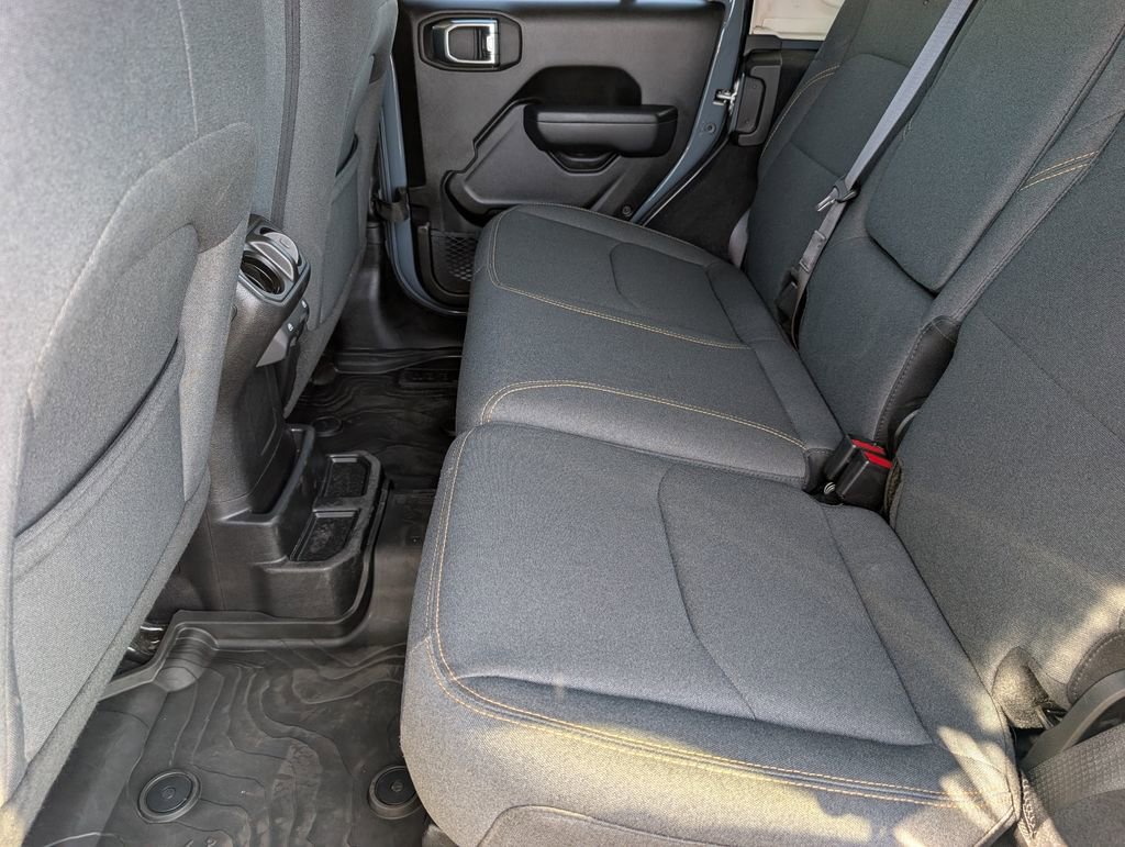 Used 2025 Jeep Wrangler Unlimited Sport S 4xe AWD/4WD image 21