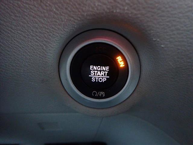 Used 2022 Chrysler Pacifica Touring-L image 25