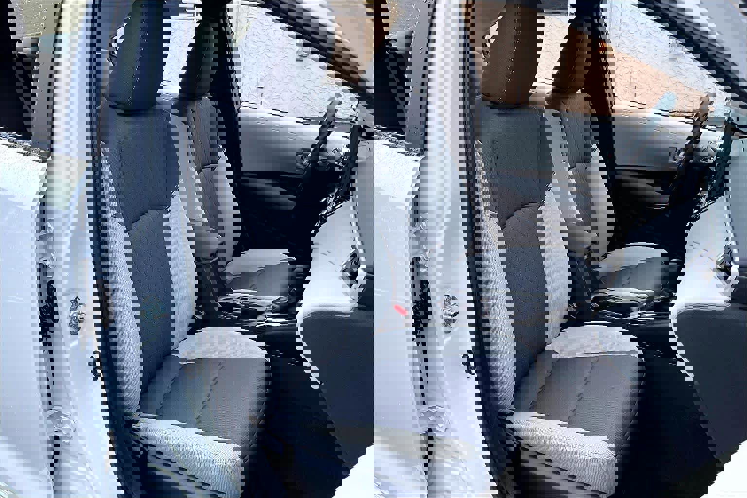 Certified 2025 Toyota Corolla LE image 9