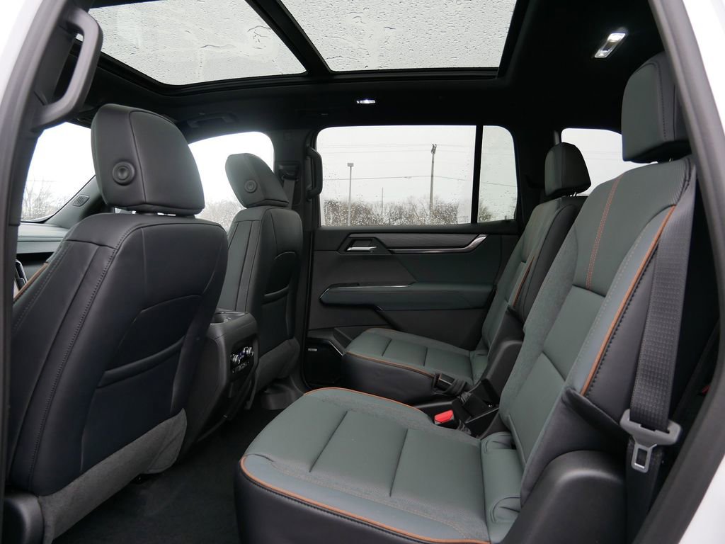 New 2026 GMC Acadia AT4 w/ Super Cruise Package image 7