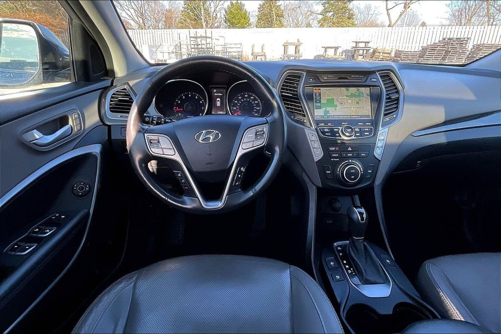 Used 2016 Hyundai Santa Fe Limited w/ Option Group 04 image 5