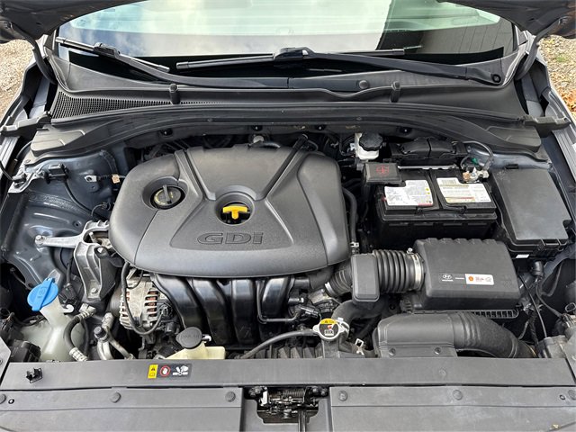 Used 2018 Hyundai Elantra GT image 24