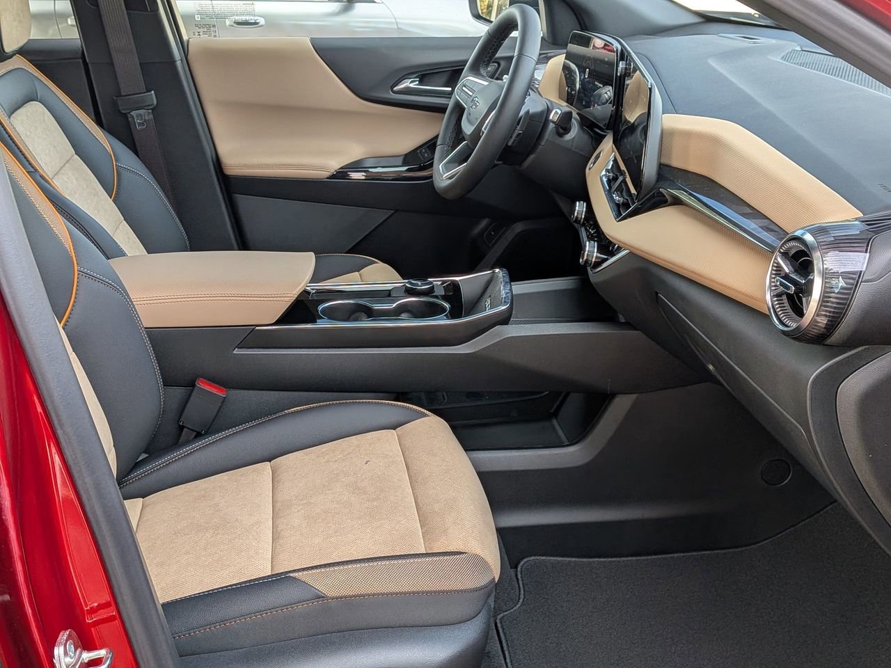 New 2026 Chevrolet Equinox ACTIV w/ Convenience Package III image 24