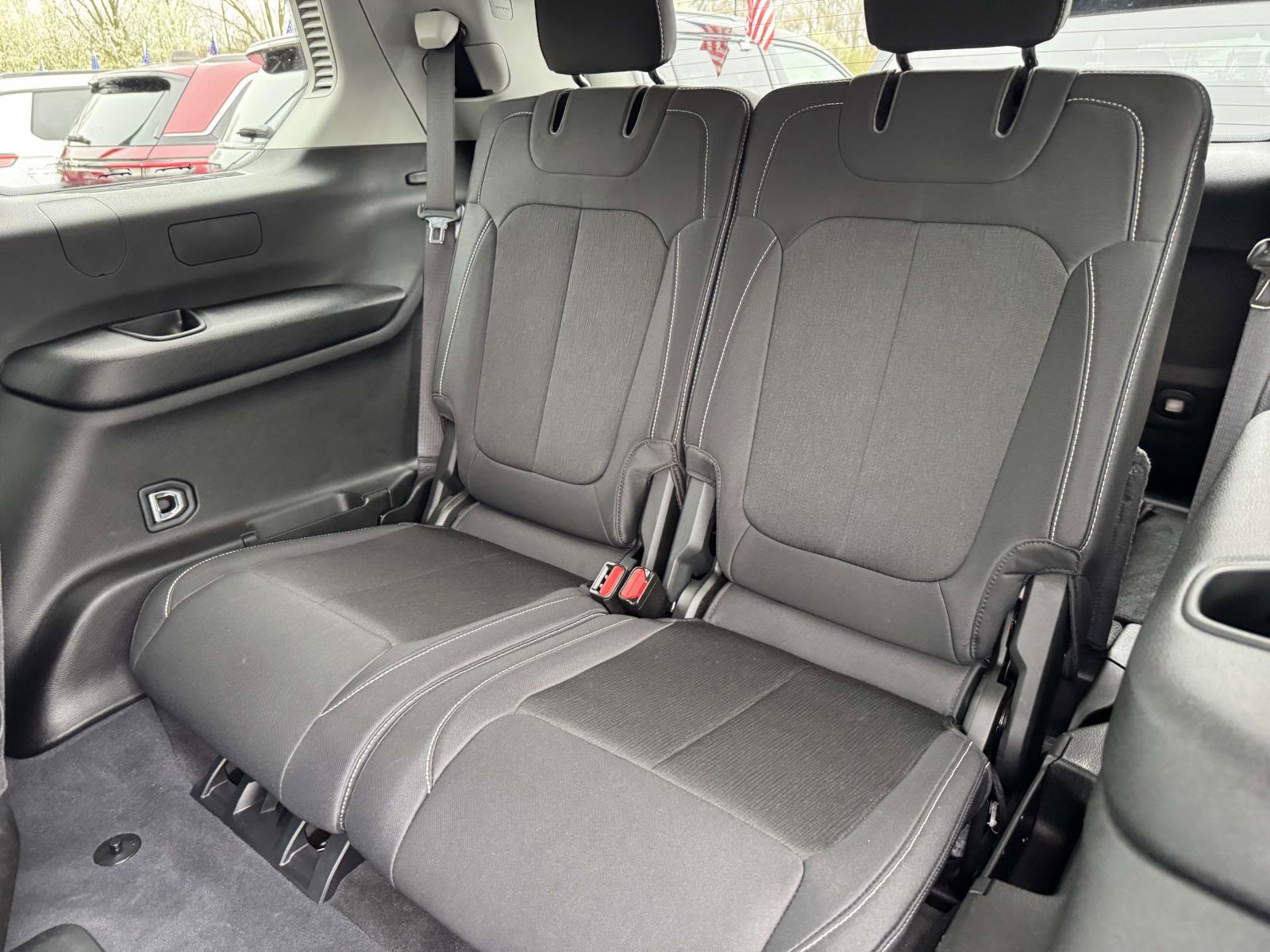 Used 2023 Jeep Grand Cherokee L Laredo AWD/4WD image 29