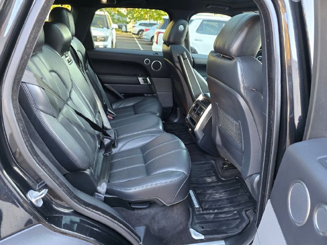 Used 2016 Land Rover Range Rover Sport HSE AWD/4WD image 12