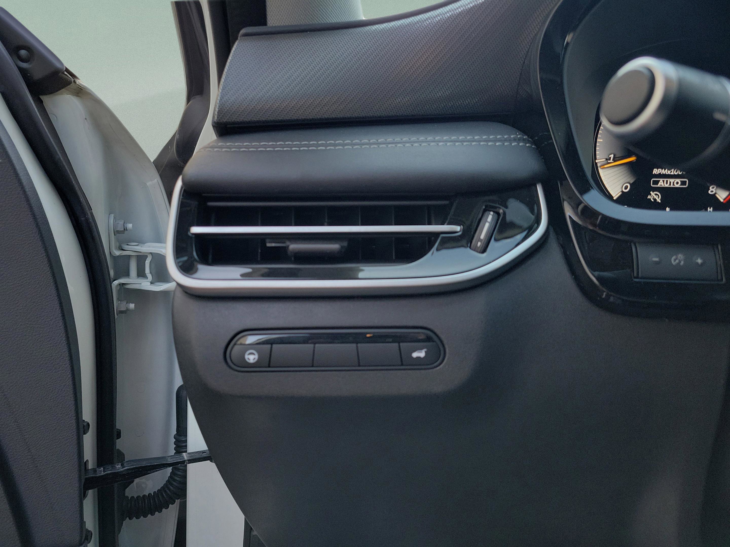 Used 2022 INFINITI QX60 Luxe w/ Cargo Package image 13