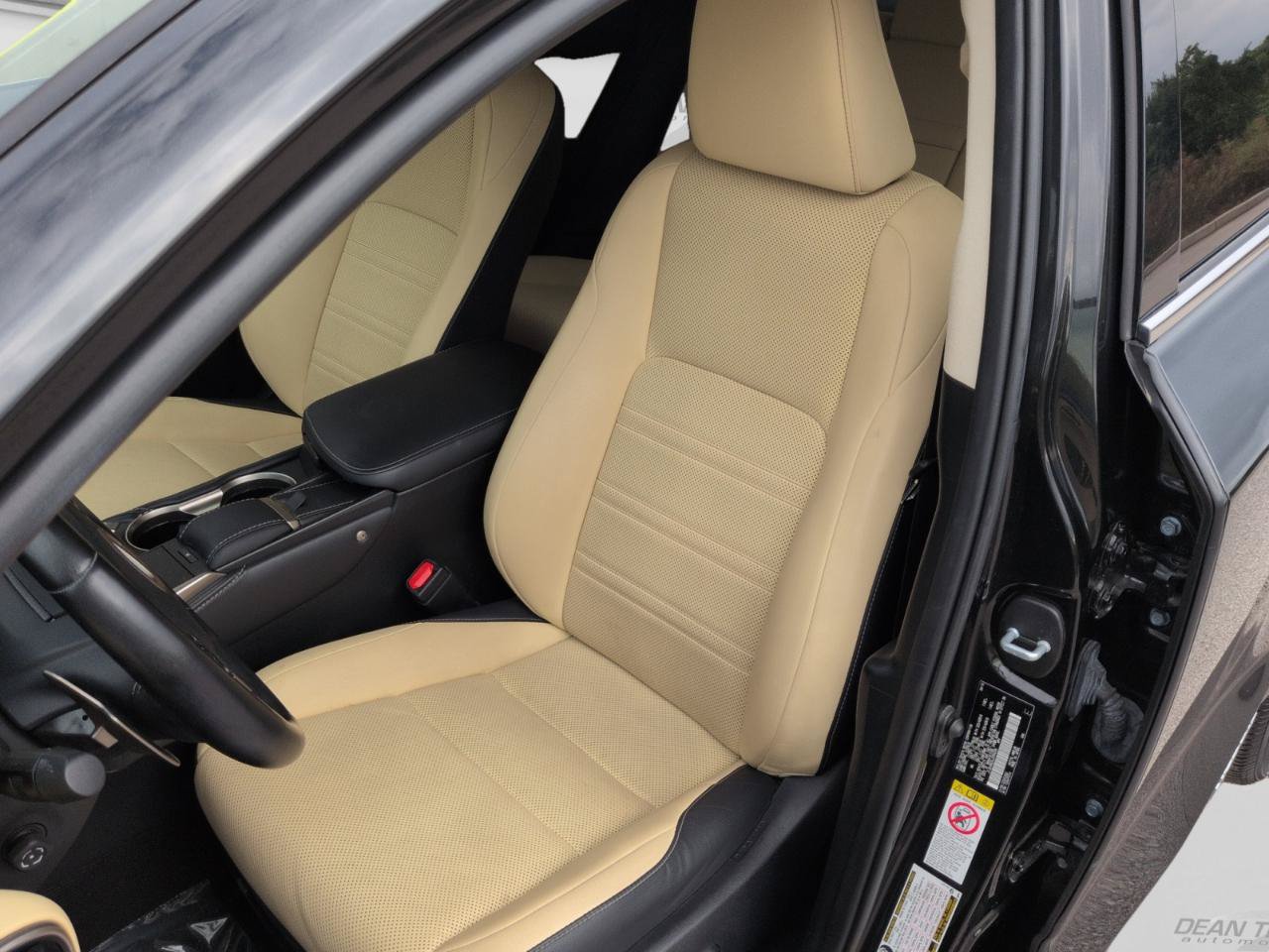 Used 2018 Lexus NX 300h AWD w/ Premium Package image 12