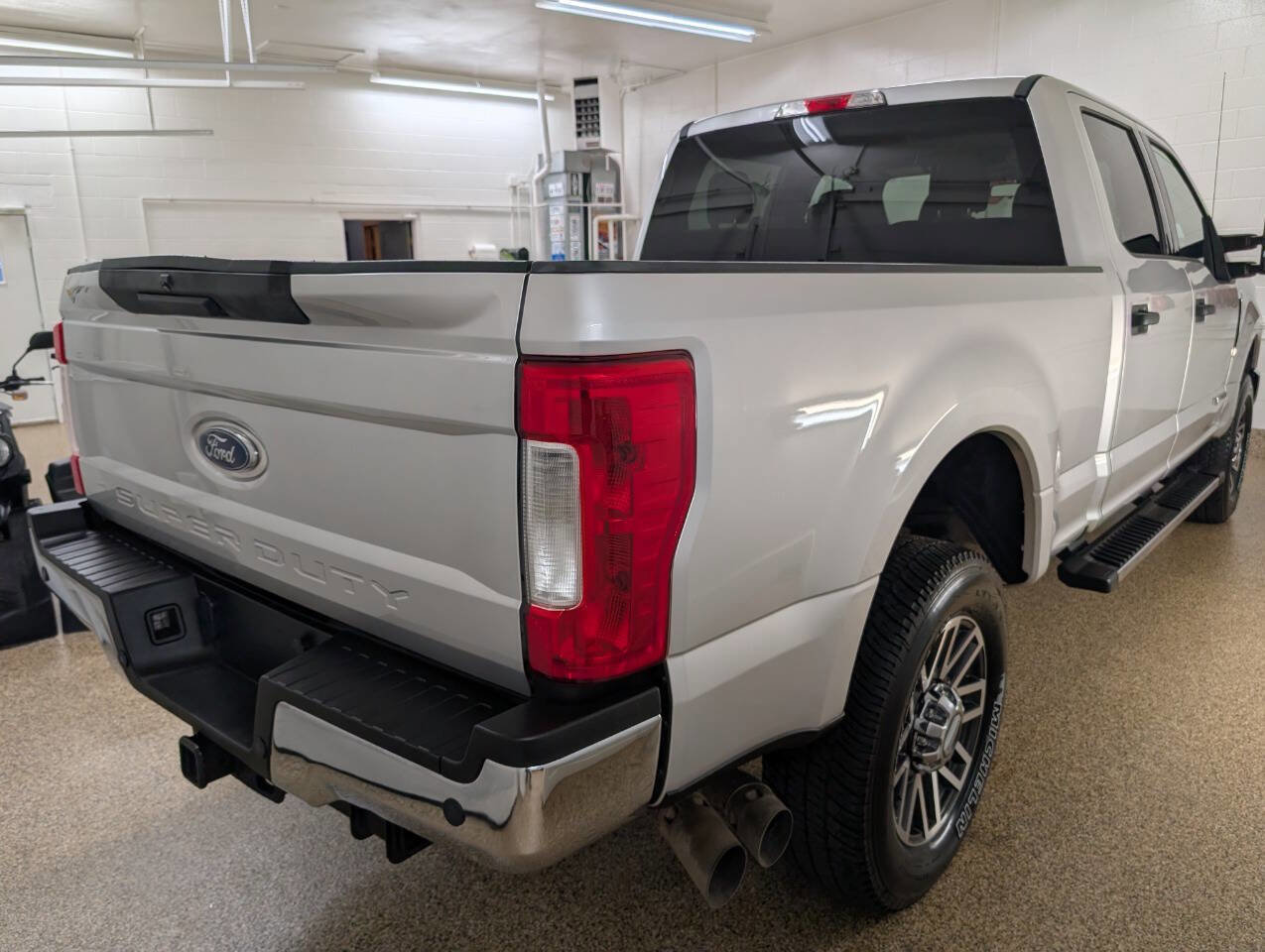 Used 2018 Ford F250 XLT w/ XLT Value Package image 4