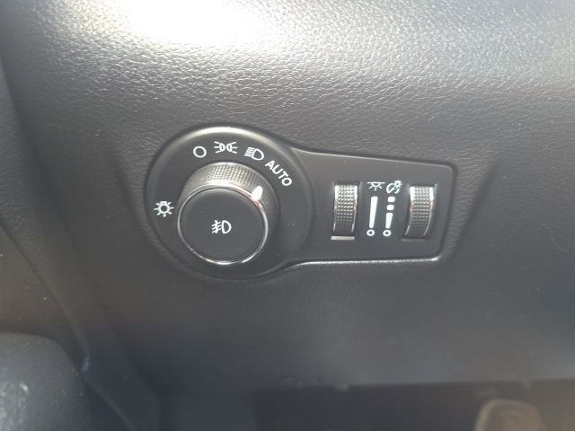 Used 2023 Jeep Compass Limited w/ Elite Group for (Red) Edition image 11