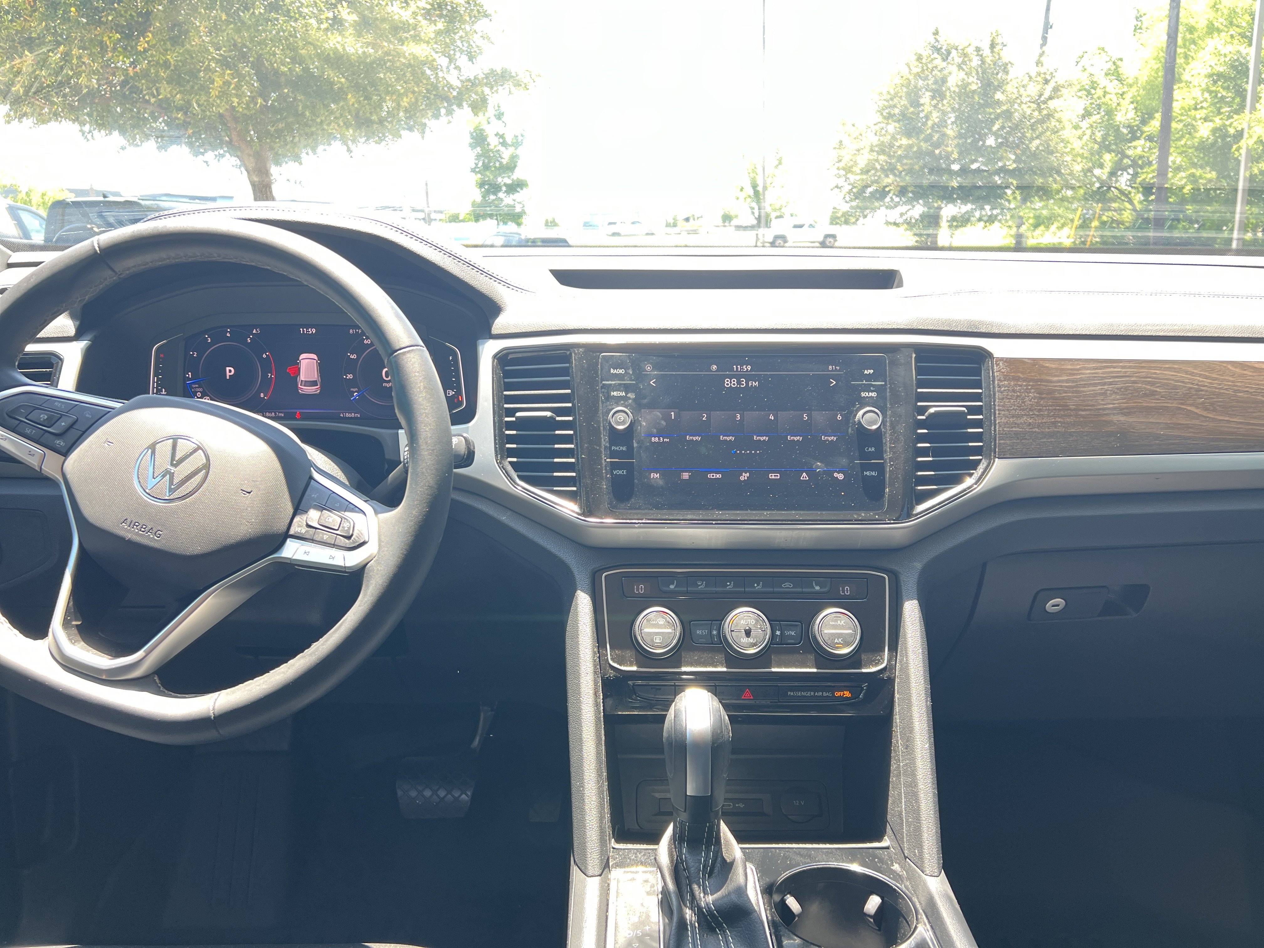 Certified 2023 Volkswagen Atlas SE FWD image 26