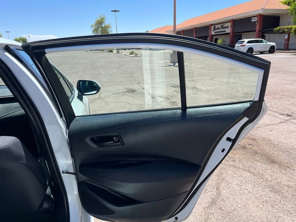 Used 2025 Toyota Corolla LE image 15