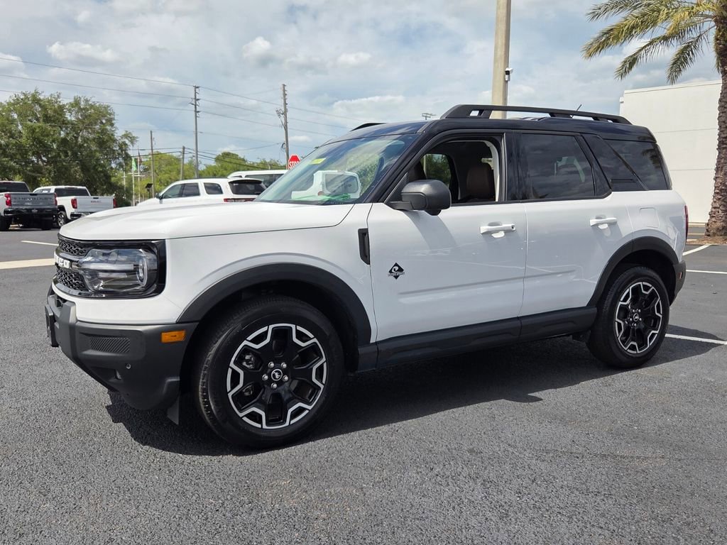 Used 2025 Ford Bronco Sport Outer Banks w/ Outer Banks Tech Package+ AWD/4WD image 3