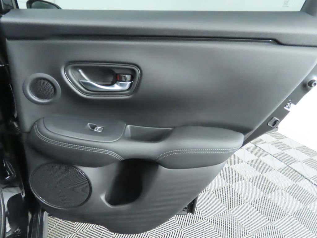 Used 2025 Acura ADX FWD image 29