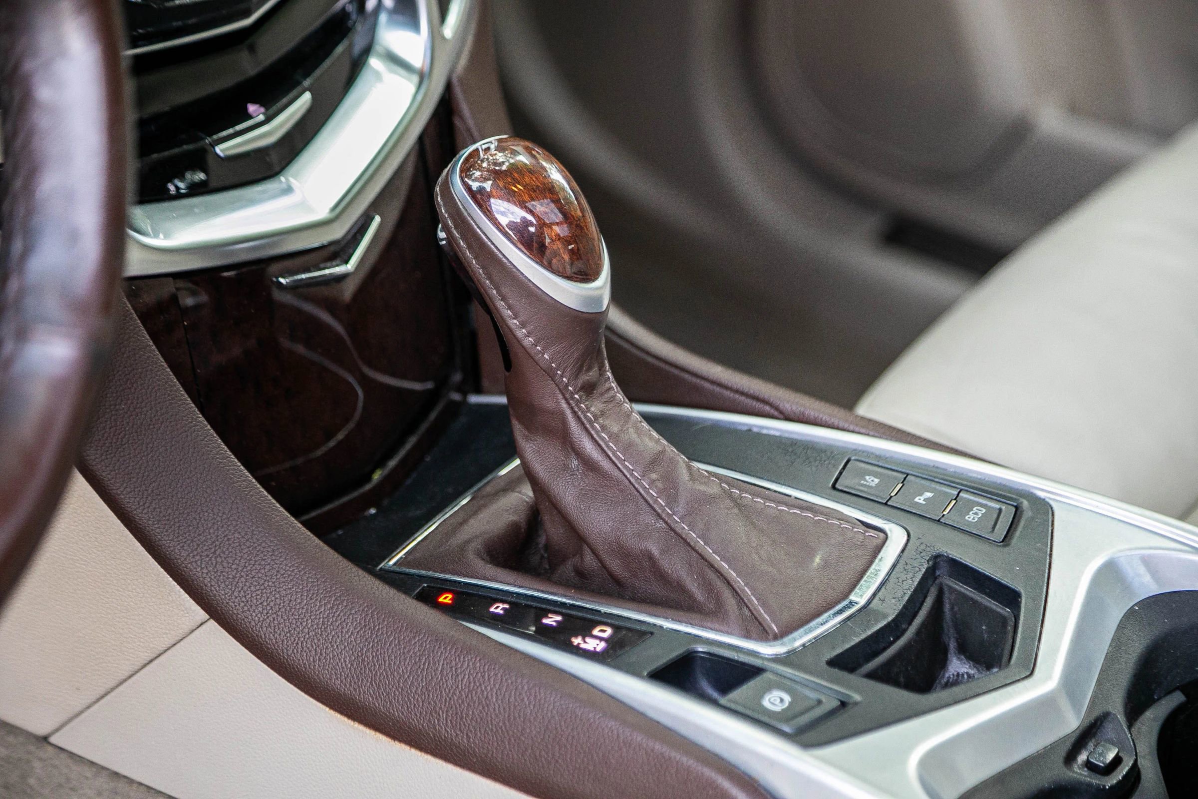 Used 2013 Cadillac SRX Luxury w/ Driver Awareness Package image 30