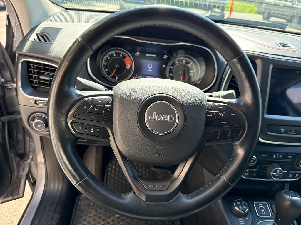 Used 2021 Jeep Cherokee Trailhawk AWD/4WD image 19