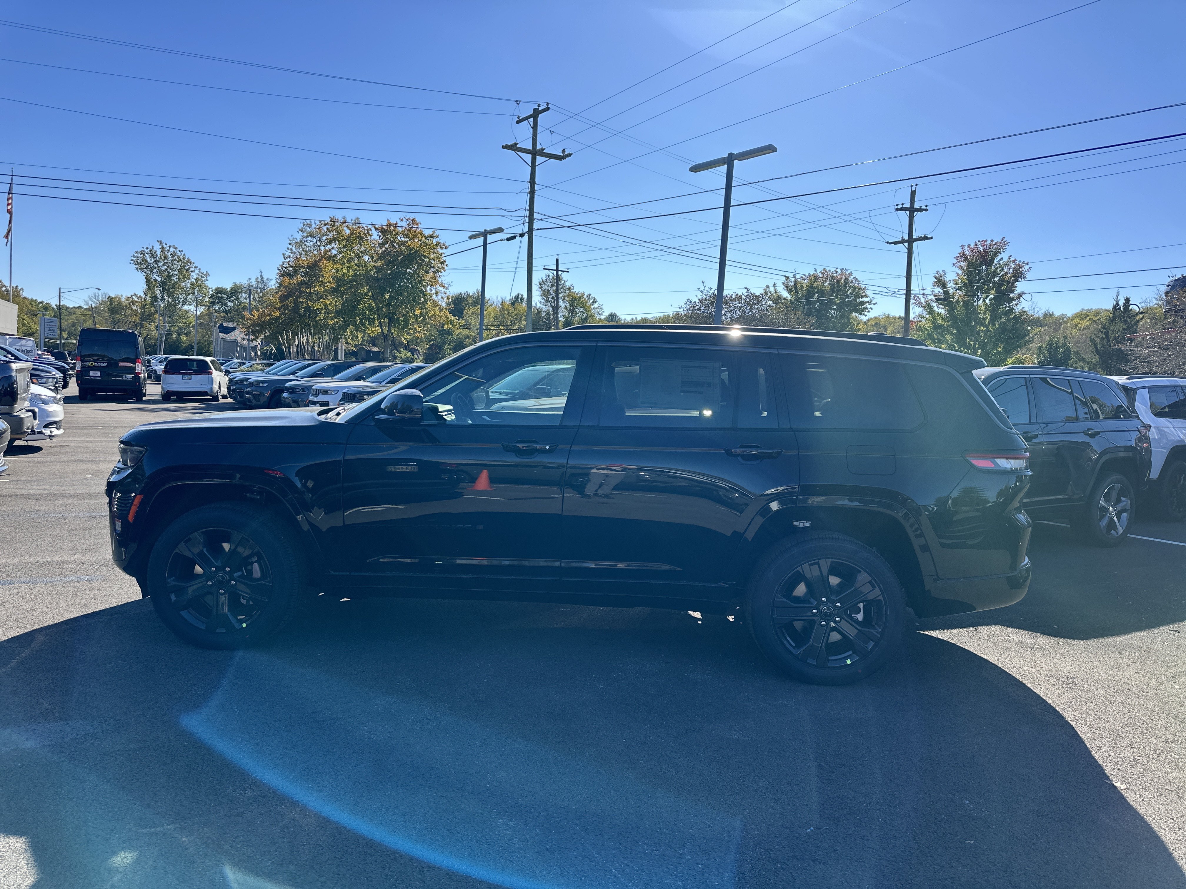 New 2027 Jeep Grand Cherokee L Limited AWD/4WD image 21
