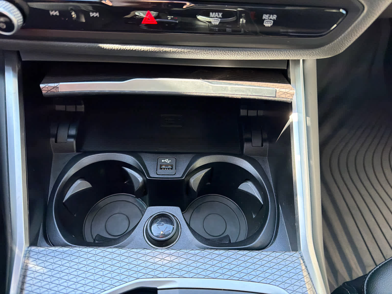 Certified 2025 BMW 330i xDrive Sedan w/ M Sport Package image 29