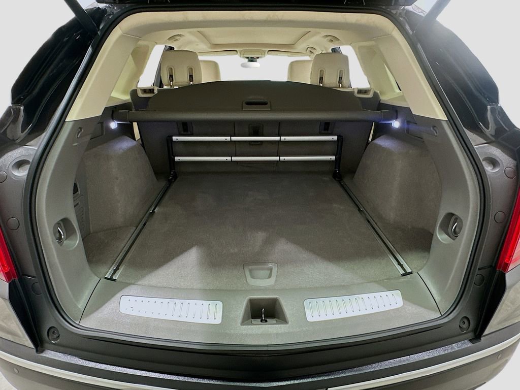 Used 2018 Cadillac XT5 Luxury w/ Driver Awareness Package image 28