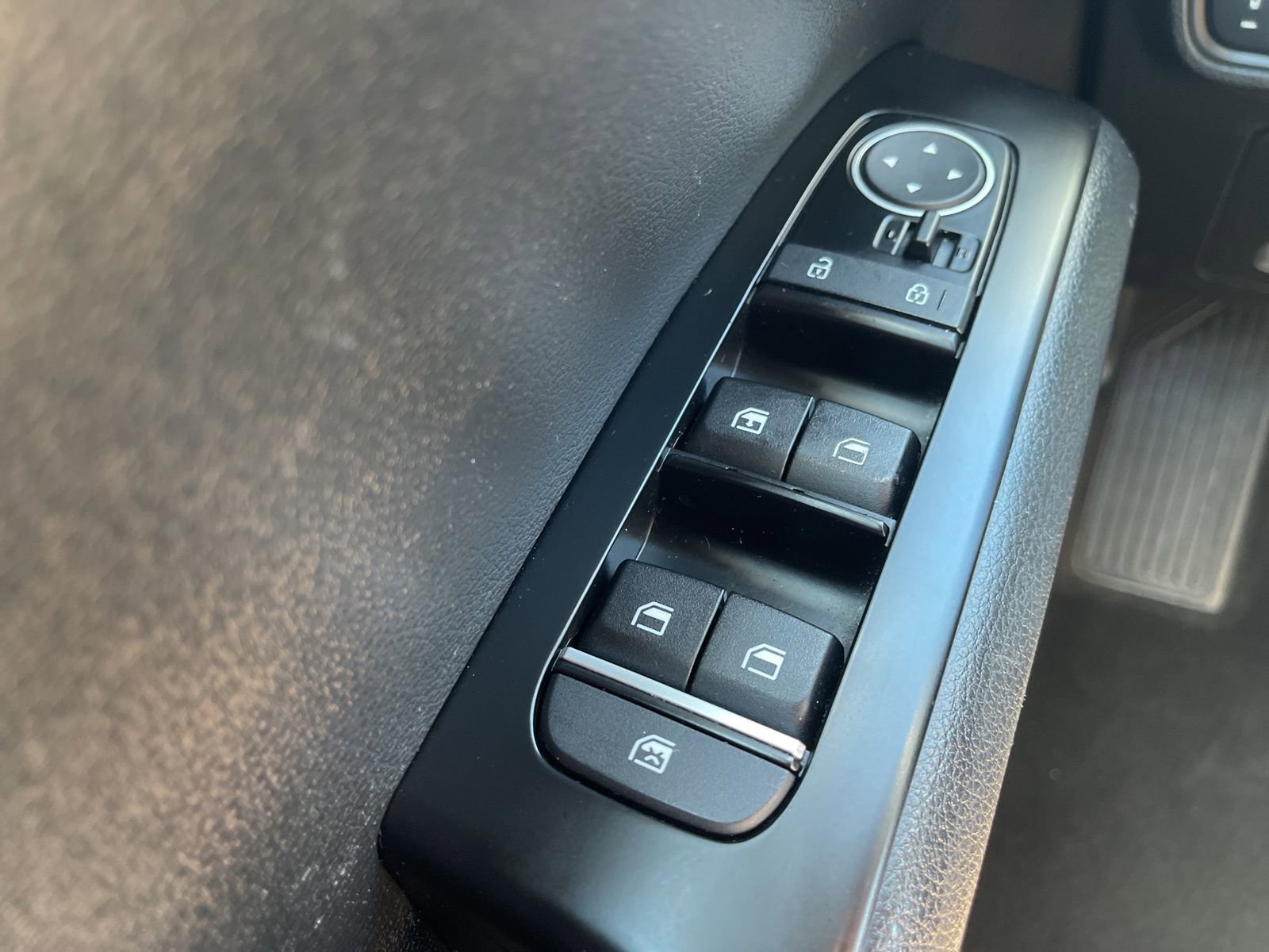 Used 2024 Kia Soul LX w/ Option Group 015 image 38