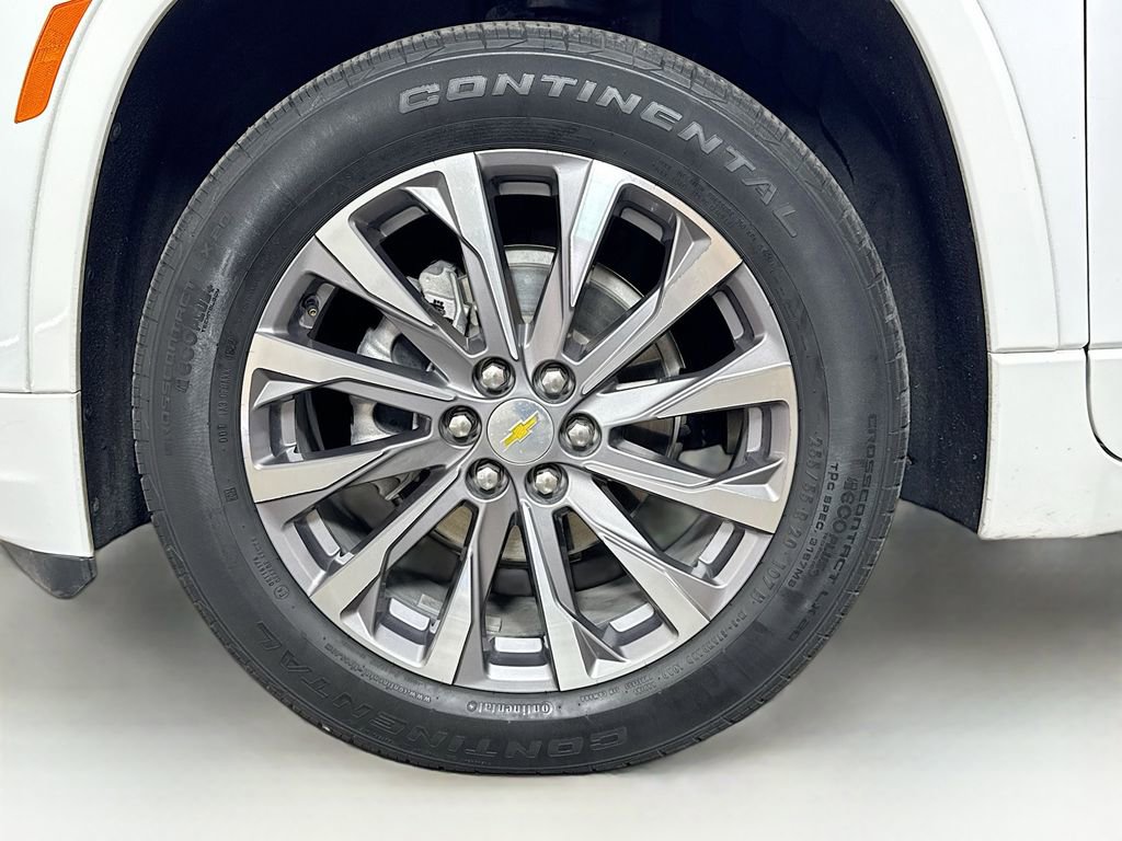 Used 2022 Chevrolet Traverse Premier image 42