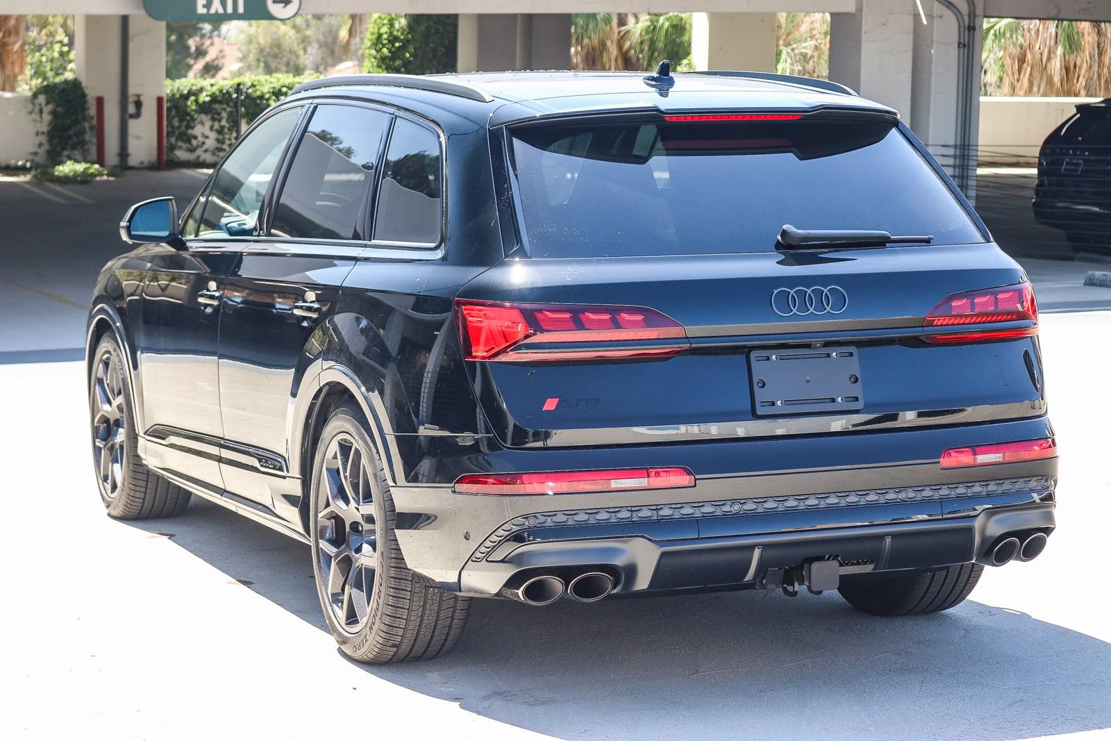 New 2026 Audi SQ7 Prestige AWD/4WD image 4